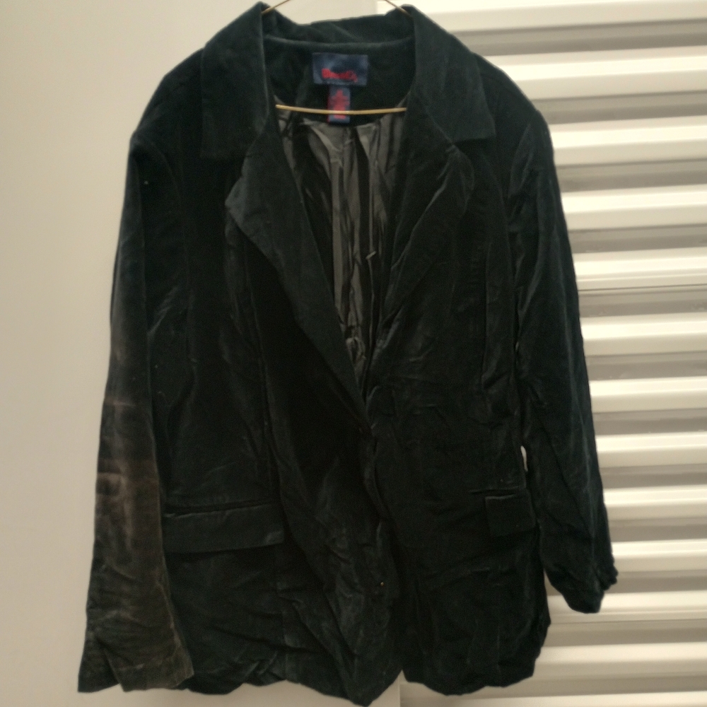 2X Black Velvet Like Blazer